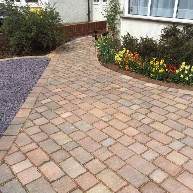 R & J Landscapes (London)